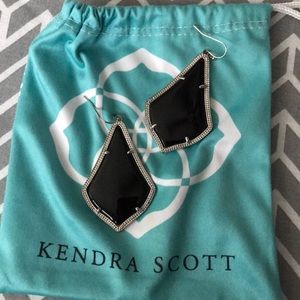 KENDRA SCOTT BLACK EARRINGS
